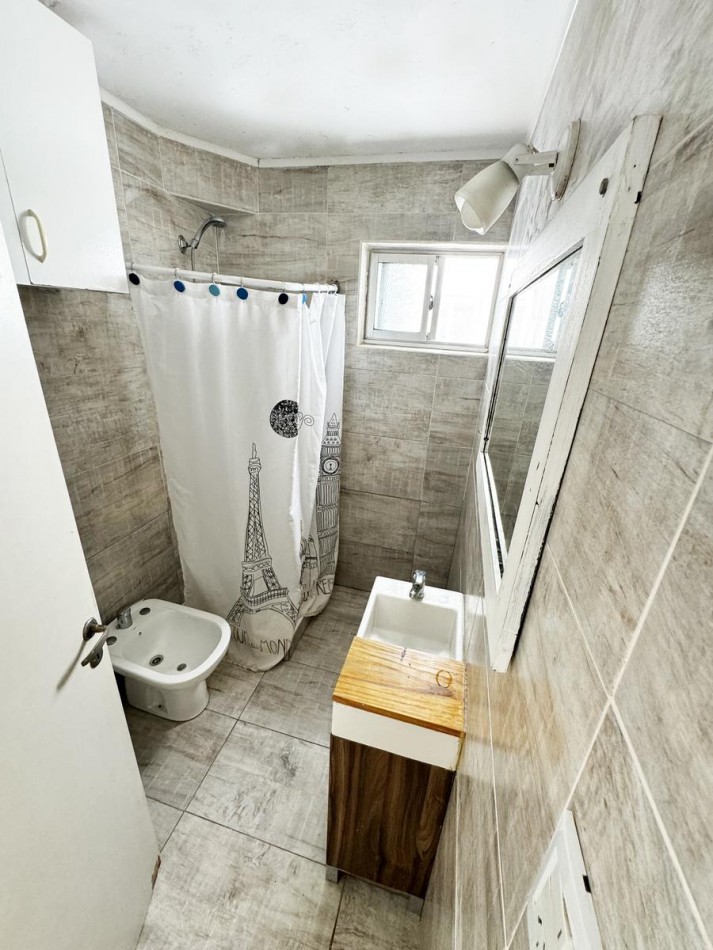 DEPARTAMENTO 2 AMBIENTES LATERAL EN ALDREY