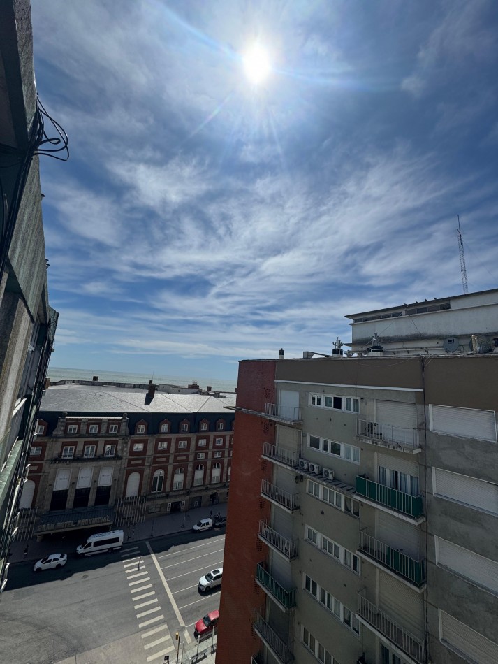 LANZAMIENTO Departamento 4 ambientes a la calle con balcon terraza vista lateral al mar