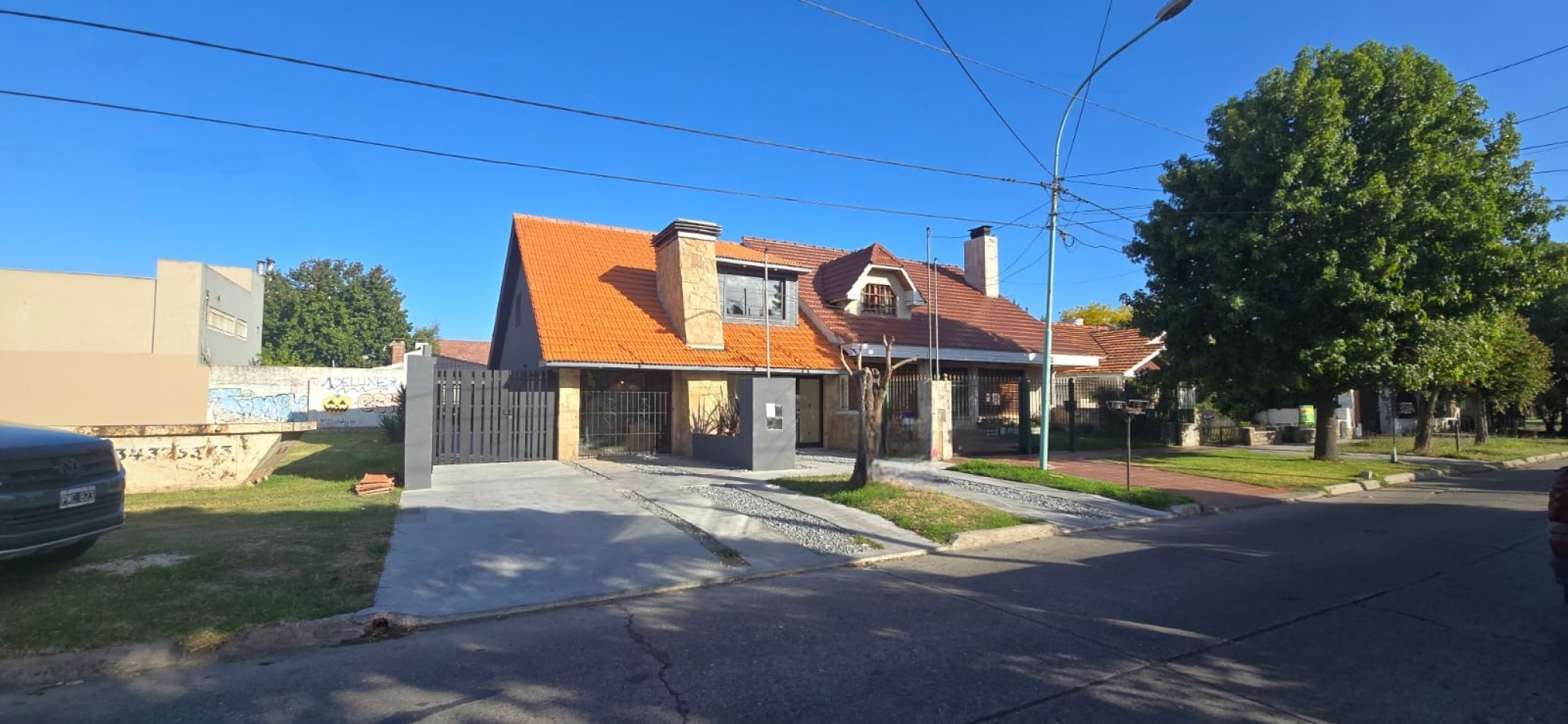 CASA EN PH EN VENTA ZONA PARQUE LURO