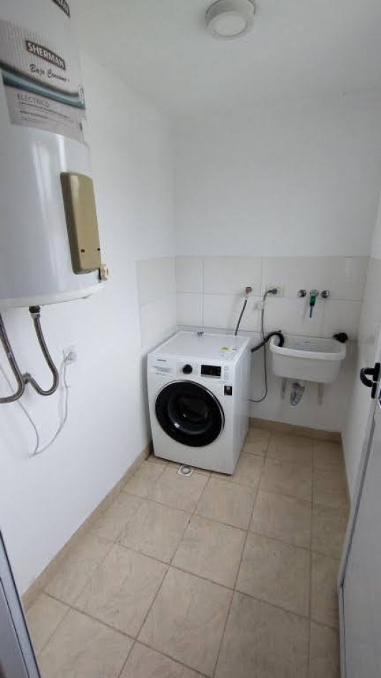 DUPLEX 3 AMBIENTES A ESTRENAR ZONA SAN JUAN-TOMA VEHICULOS EN PARTE DE PAGO!!