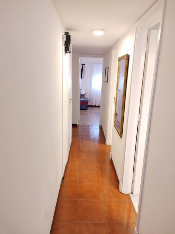 DEPARTAMENTO DE 4 AMBIENTES CON DEPENDENCIA Y COCHERA - APTO CREDITO