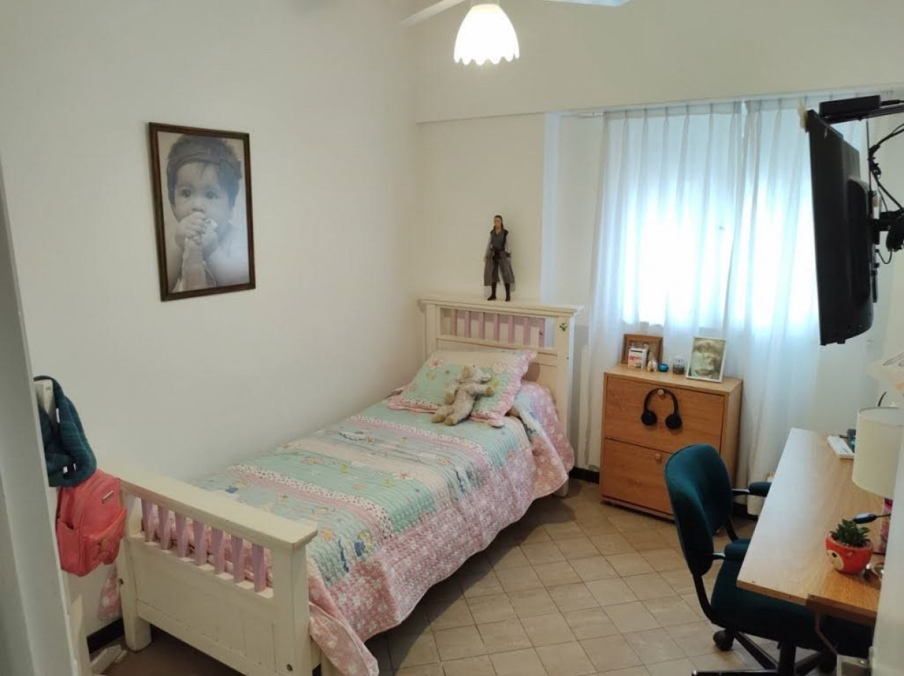 DEPARTAMENTO DE 4 AMBIENTES CON DEPENDENCIA Y COCHERA - APTO CREDITO