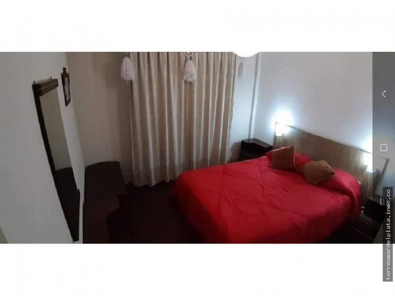 Venta de departamento de dos ambientes con balcon a la calle