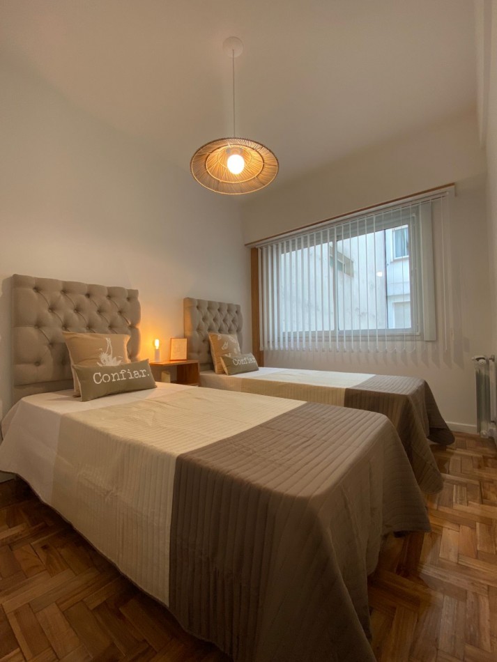 Elegante 3 Ambientes Amoblado con Balcon y Vista a la Calle