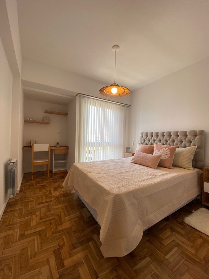Elegante 3 Ambientes Amoblado con Balcon y Vista a la Calle