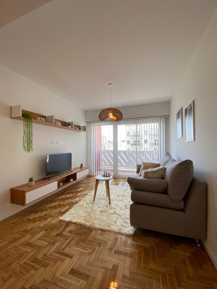 Elegante 3 Ambientes Amoblado con Balcon y Vista a la Calle