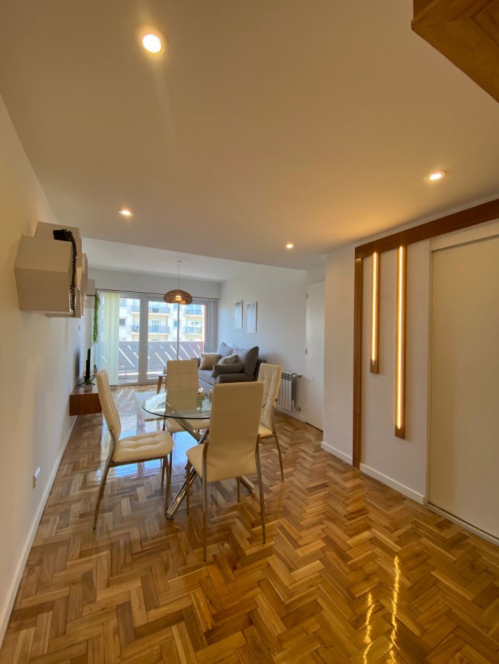 Elegante 3 Ambientes Amoblado con Balcon y Vista a la Calle