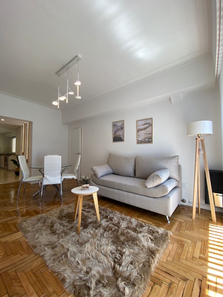 3 AMBIENTES CON BALCON A LA CALLE SOBRE AVENIDA COLON