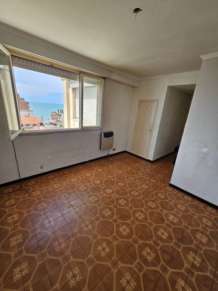 2 AMBIENTES CON DEPENDENCIA Y VISTA LATERAL AL MAR