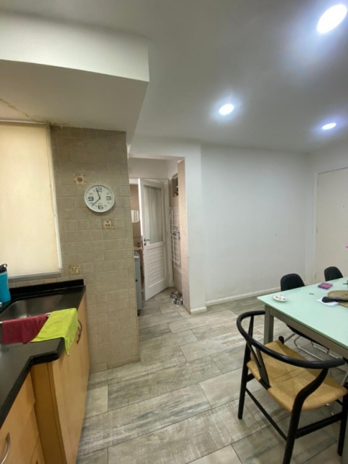 SEMIPISO 3 AMBIENTES RECICLADO CON BALCON CORRIDO