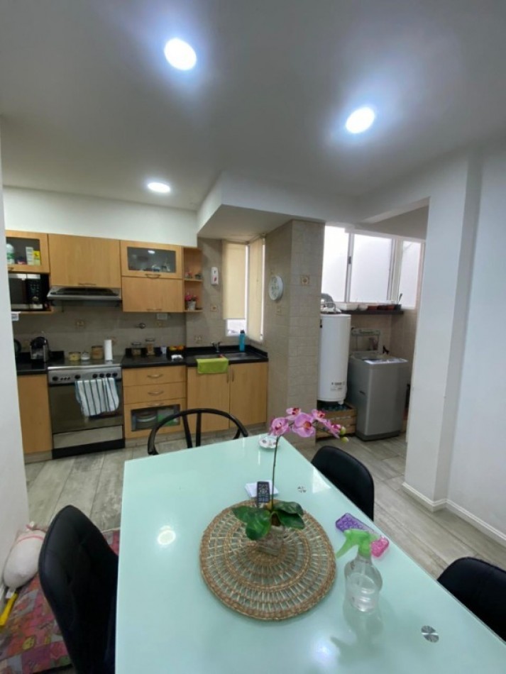 SEMIPISO 3 AMBIENTES RECICLADO CON BALCON CORRIDO