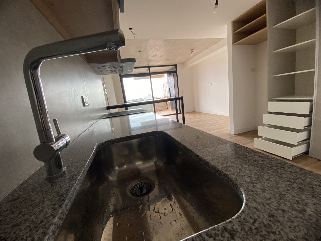 MONOAMBIENTE MODERNO DE CATEGORIA A ESTRENAR EN EDIFICIO PRIMUS CON BALCON TERRAZA - FINANCIACION
