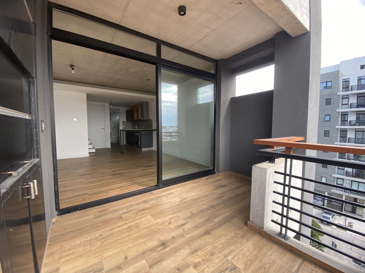 MONOAMBIENTE MODERNO DE CATEGORIA A ESTRENAR EN EDIFICIO PRIMUS CON BALCON TERRAZA - FINANCIACION