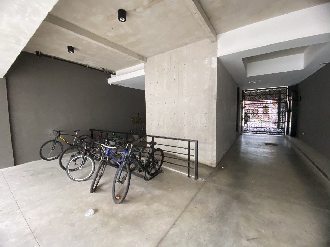 MONOAMBIENTE MODERNO DE CATEGORIA A ESTRENAR EN EDIFICIO PRIMUS CON BALCON TERRAZA - FINANCIACION