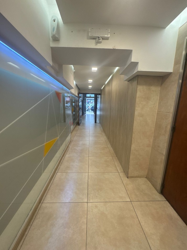 OFICINA EN ZONA CENTRO EN EDIFICIO EXCLUSIVO PARA OFICINAS