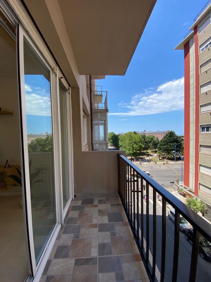 3 AMBIENTES DE CATEGORIA A ESTRENAR CON BALCON Y VISTA PARCIAL AL MAR