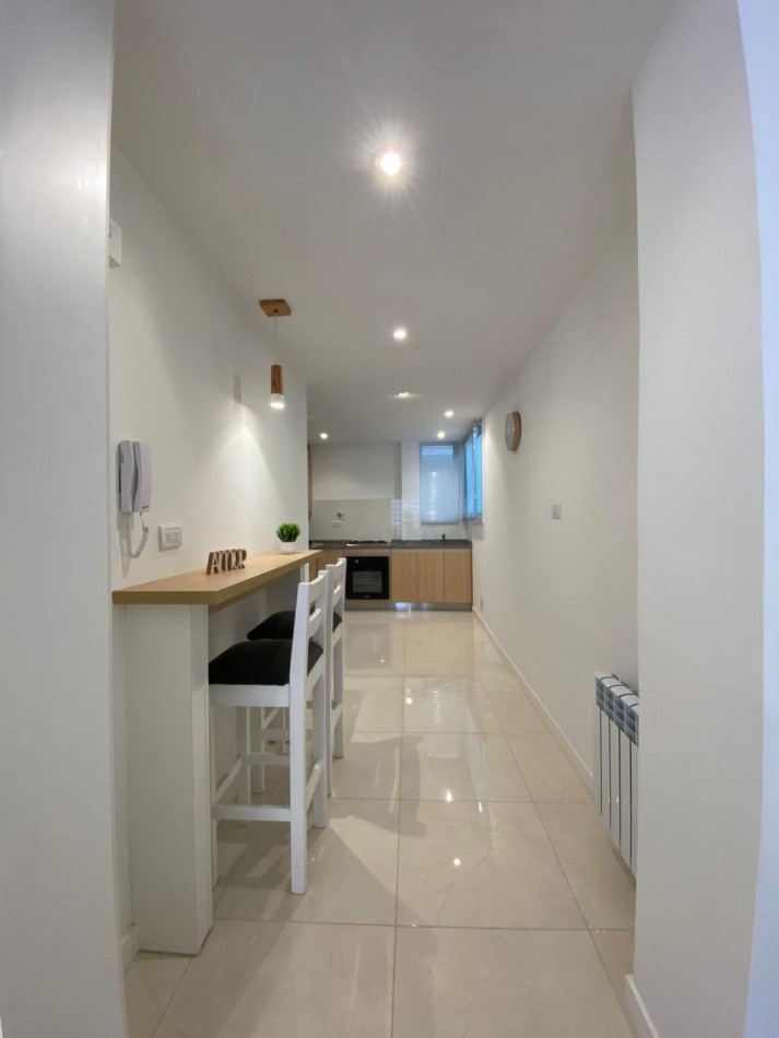 3 AMBIENTES DE CATEGORIA A ESTRENAR CON BALCON Y VISTA PARCIAL AL MAR