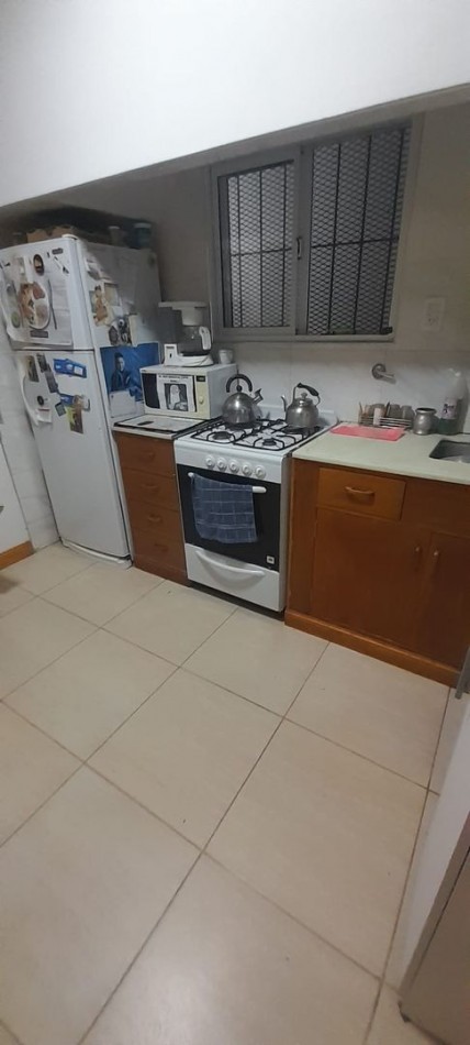 CASA 3 AMBIENTES CON PATIO Y PARQUE EN BARRIO RIVADAVIA BERNARDINO