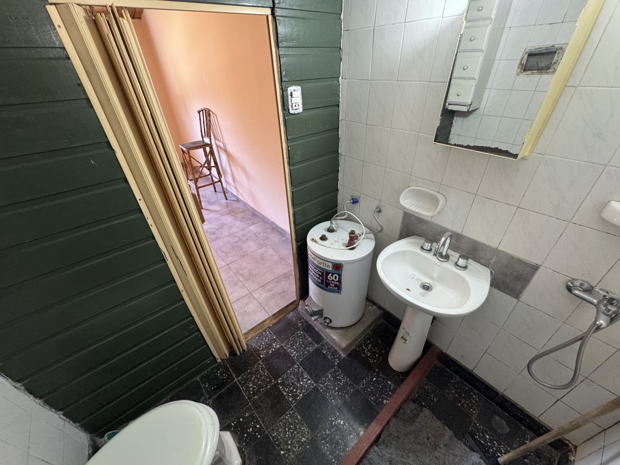 DOS CASAS EN UN MISMO TERRENO CON TODOS LOS SERVICIOS - OPORTUNIDAD UNICA