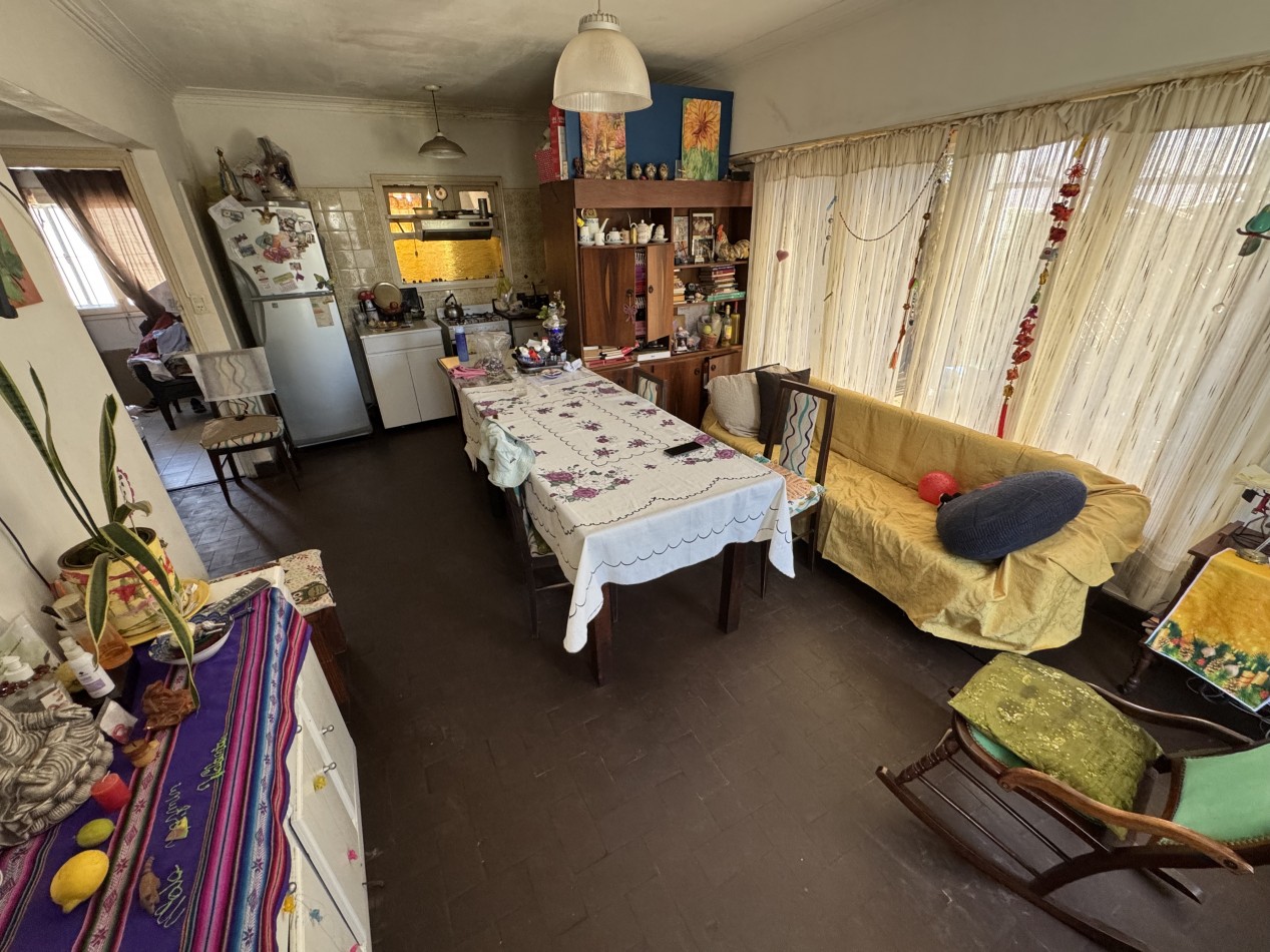 DOS CASAS EN UN MISMO TERRENO CON TODOS LOS SERVICIOS - OPORTUNIDAD UNICA