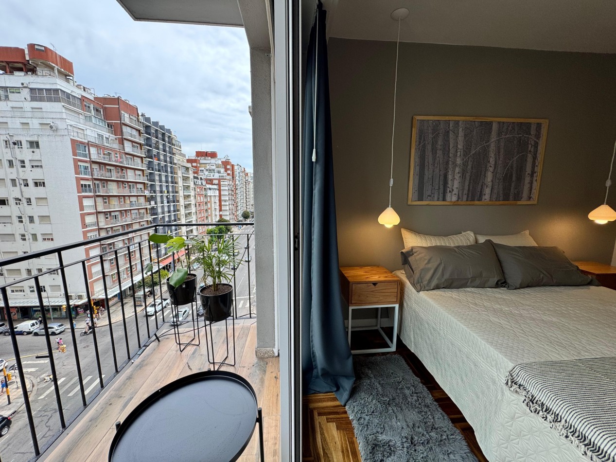 DEPARTAMENTO 3 AMBIENTES DE CATEGORIA A ESTRENAR CON BALCON A LA CALLE