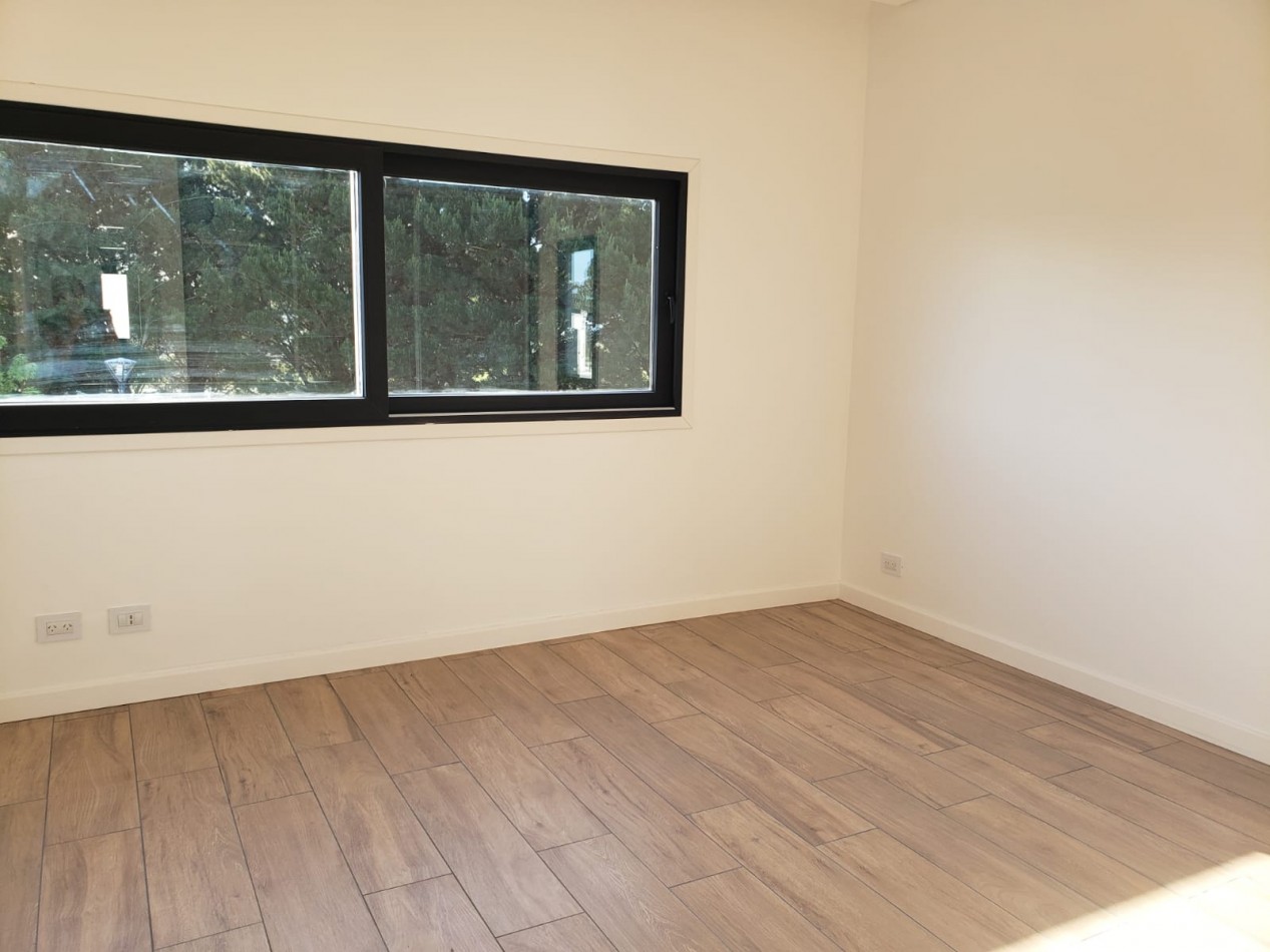 EXCLUSIVA CASA A ESTRENAR DE CATEGORIA EN RUMENCO JOVEN - LOTE 149