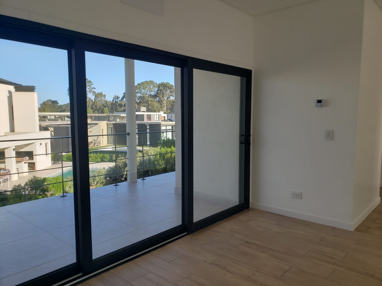 EXCLUSIVA CASA A ESTRENAR DE CATEGORIA EN RUMENCO JOVEN - LOTE 149
