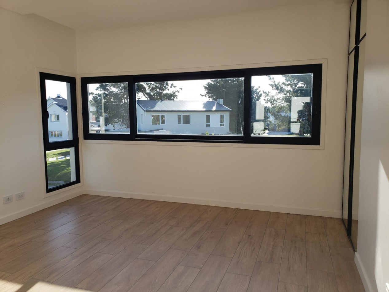 EXCLUSIVA CASA A ESTRENAR DE CATEGORIA EN RUMENCO JOVEN - LOTE 149