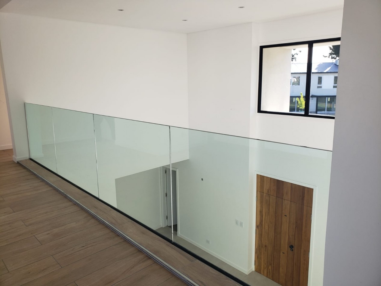 EXCLUSIVA CASA A ESTRENAR DE CATEGORIA EN RUMENCO JOVEN - LOTE 149