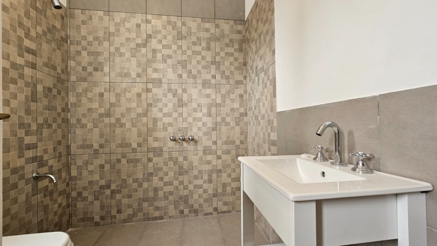 2 AMBIENTES RECICLADO SIN EXPENSAS Y CON BALCON