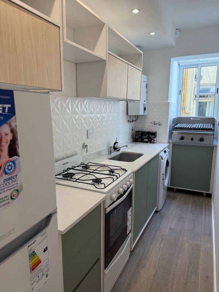 2 AMBIENTES RECICLADO CON BALCON A LA CALLE Y TOTALMENTE EQUIPADO