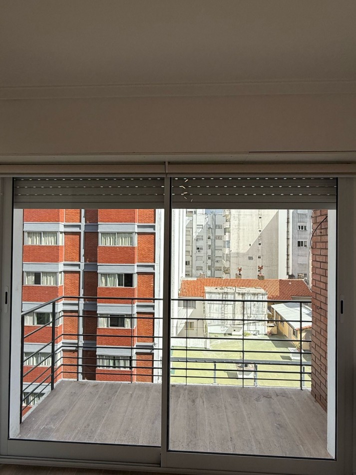 2 AMBIENTES RECICLADO CON BALCON A LA CALLE Y TOTALMENTE EQUIPADO