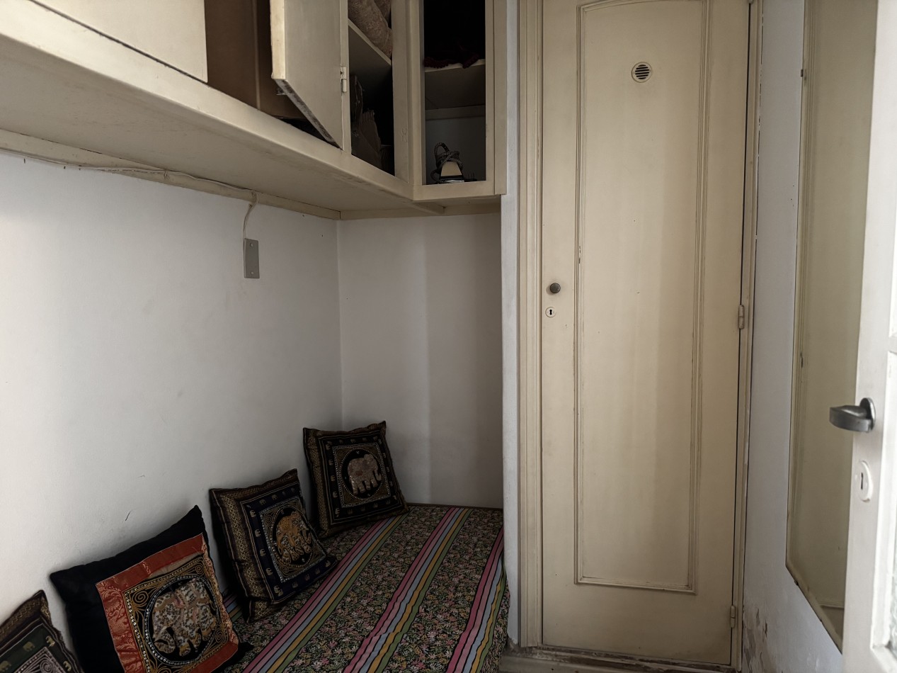 DEPARTAMENTO DE 2 AMBIENTES CON DEPENDENCIA Y BALCON A LA CALLE - ZONA CENTRO - IDEAL INVERSION