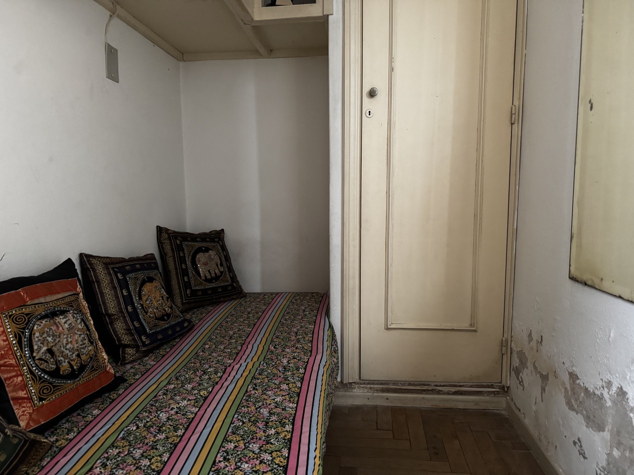 DEPARTAMENTO DE 2 AMBIENTES CON DEPENDENCIA Y BALCON A LA CALLE - ZONA CENTRO - IDEAL INVERSION