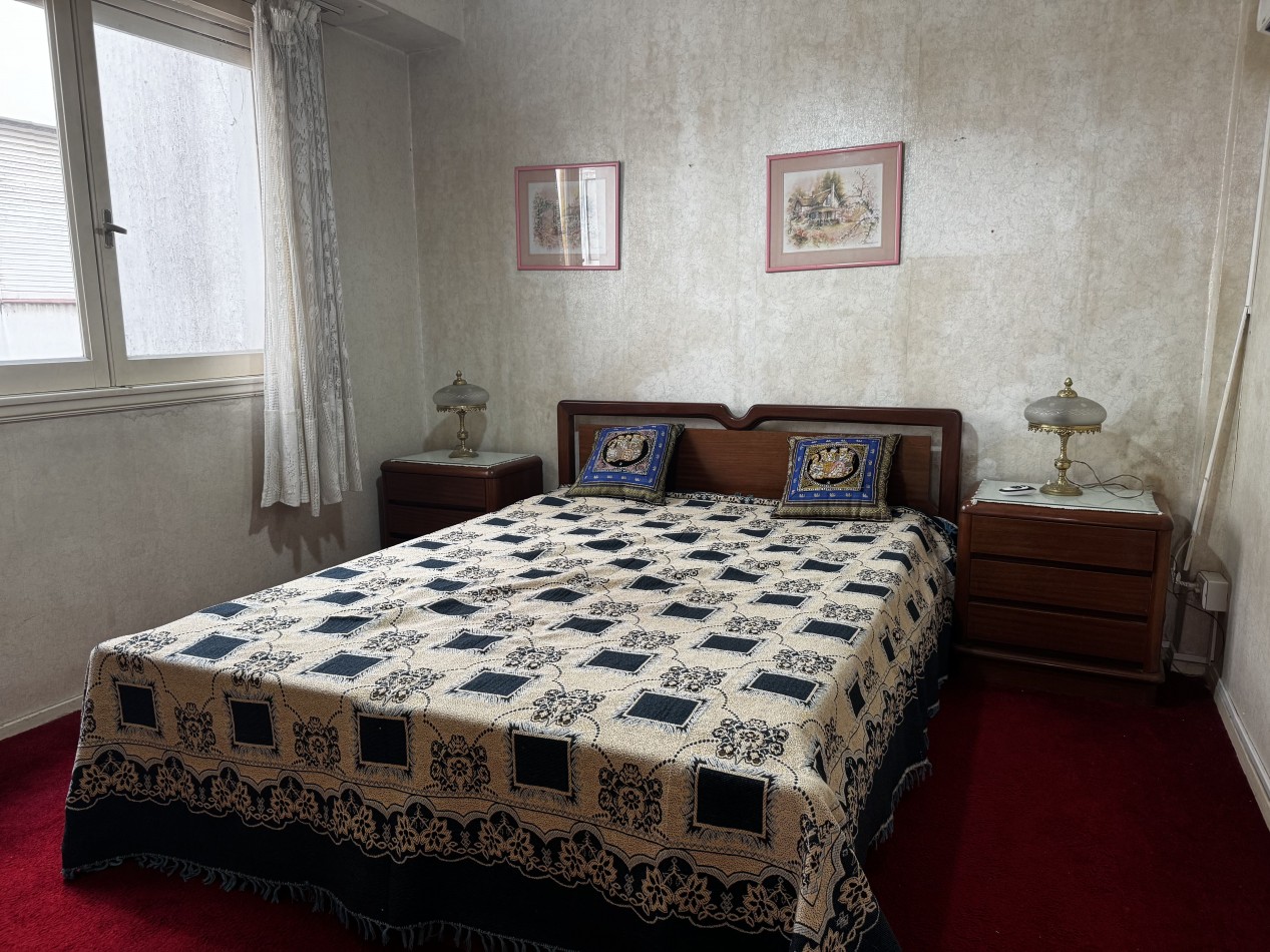 DEPARTAMENTO DE 2 AMBIENTES CON DEPENDENCIA Y BALCON A LA CALLE - ZONA CENTRO - IDEAL INVERSION