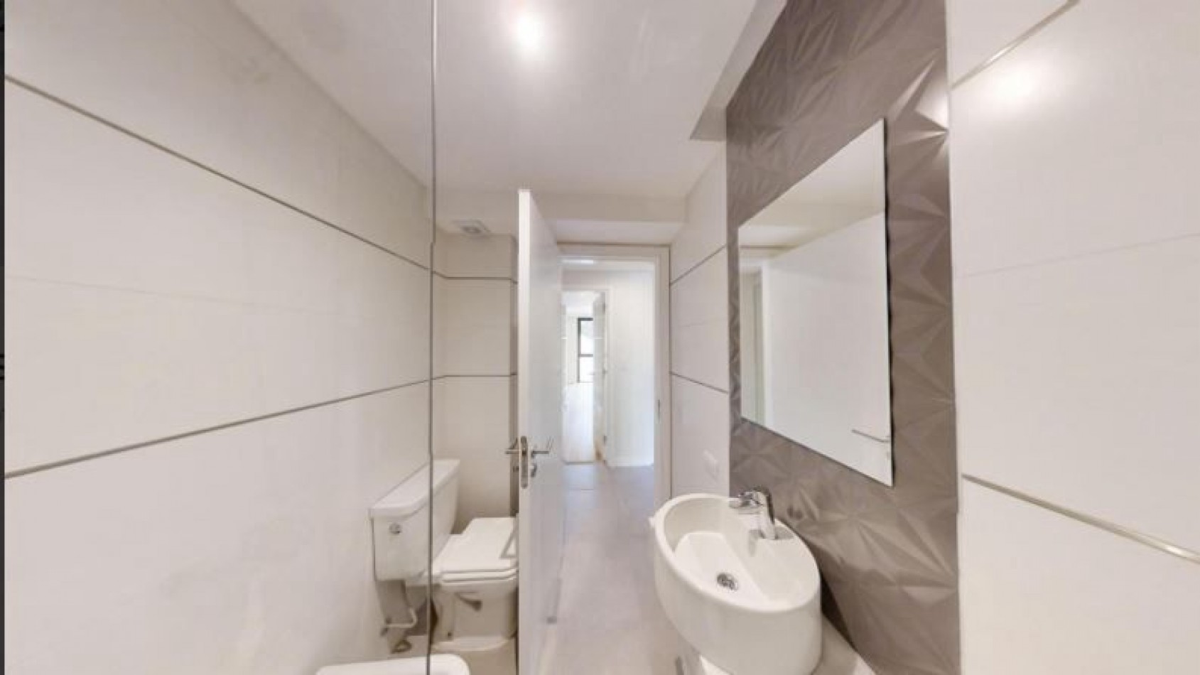 Dos ambientes con balcon saliente al frente - Cochera- Developer IX