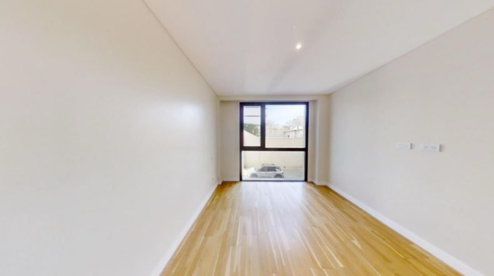 Dos ambientes con balcon saliente al frente - Cochera- Developer IX