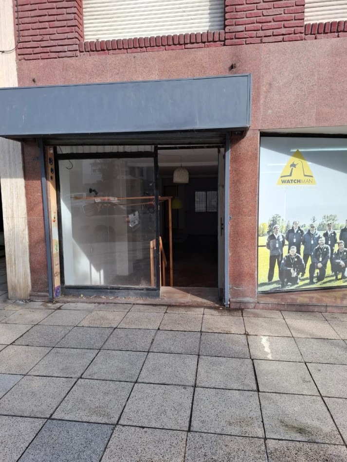 LOCAL COMERCIAL EN VENTA - UBICACION ESTRATEGICA