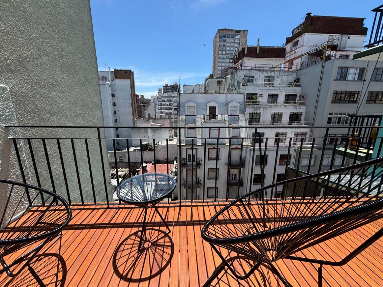 3 AMBIENTES CON DEPENDENCIA Y BALCON TERRAZA - TOTALMENTE RECICLADO