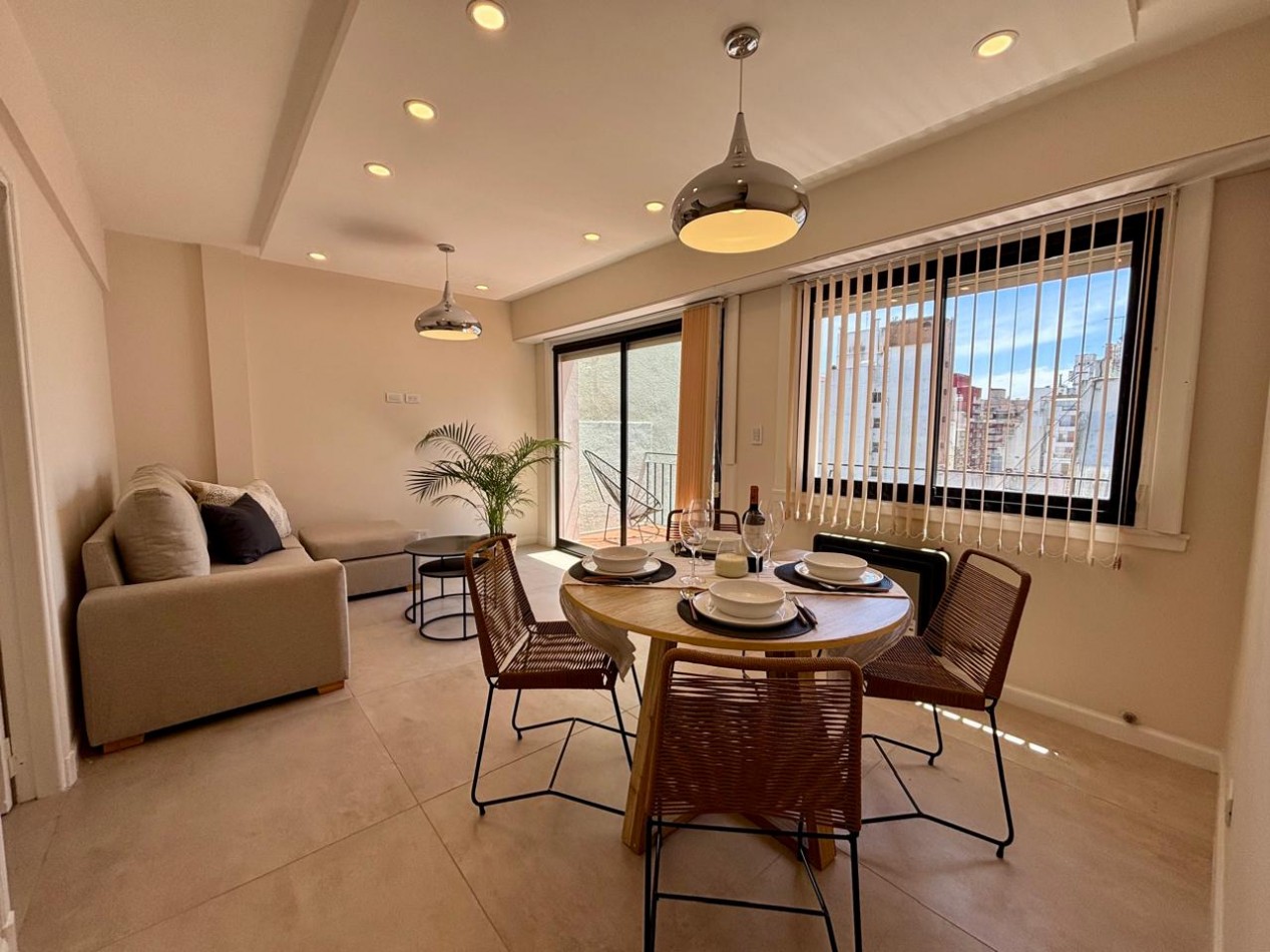 3 AMBIENTES CON DEPENDENCIA Y BALCON TERRAZA - TOTALMENTE RECICLADO
