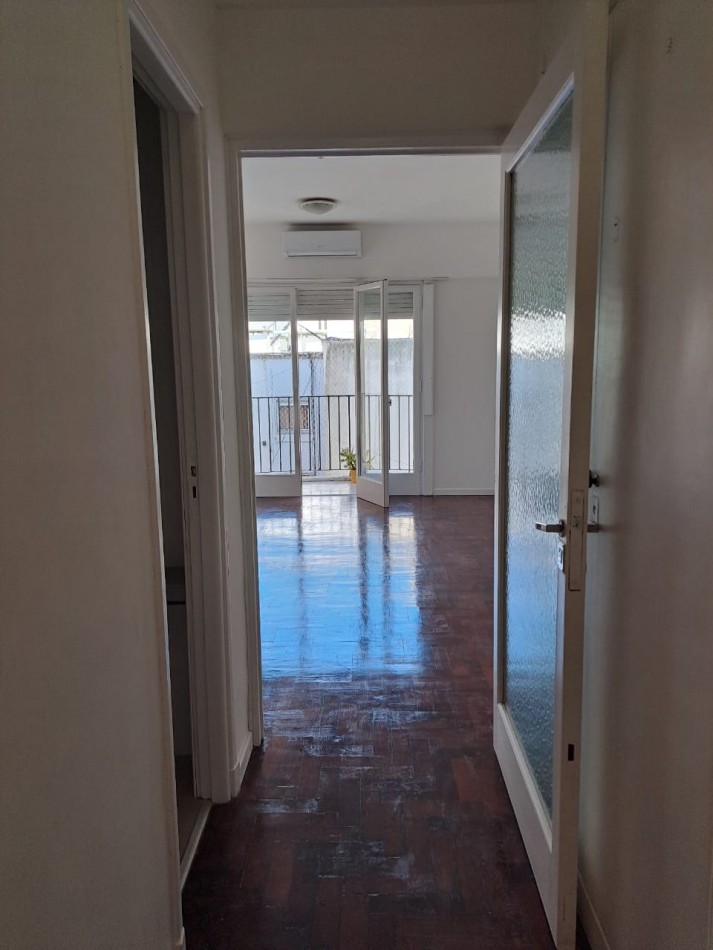 DEPARTAMENTO 1 AMBIENTE CON BALCON - RECICLADO - ACEPTA PERMUTA