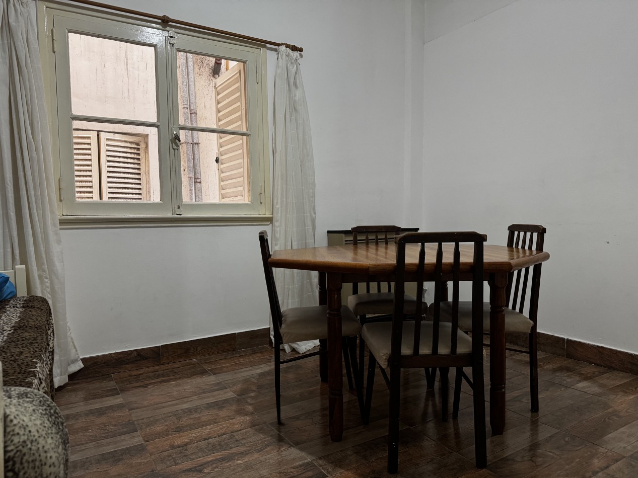 Departamento de 2 ambientes en La Perla - A metros del mar