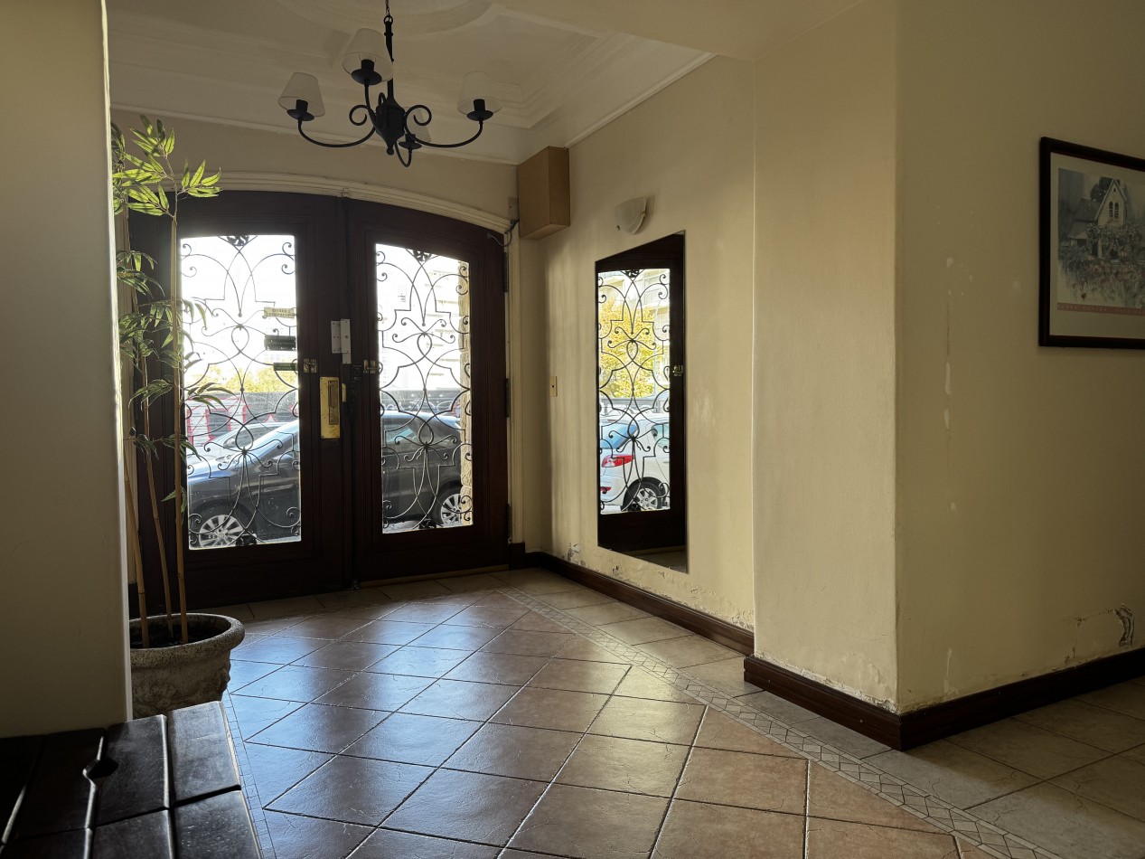 Departamento de 2 ambientes en La Perla - A metros del mar