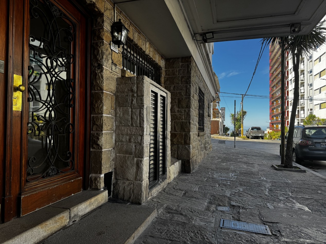 Departamento de 2 ambientes en La Perla - A metros del mar