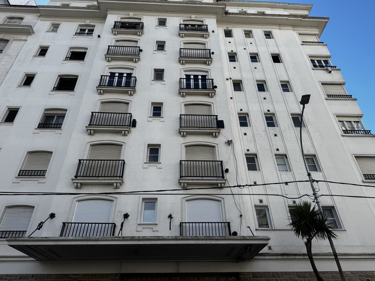 Departamento de 2 ambientes en La Perla - A metros del mar
