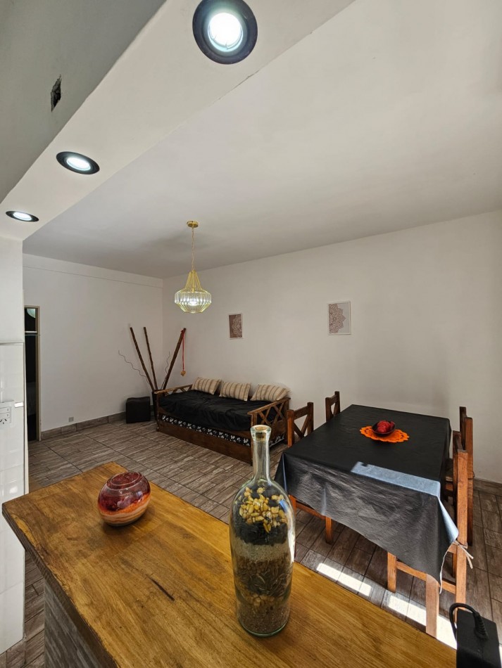 2 AMBIENTES A LA CALLE CON BALCON SALIENTE EN ZONA CENTRO - APTO CREDITO