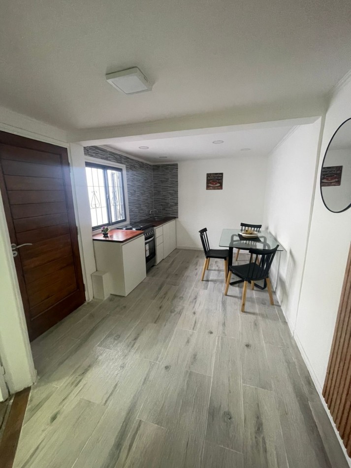 PH 2 AMBIENTES CON PATIO RECICLADO EN BARRIO SAN CARLOS