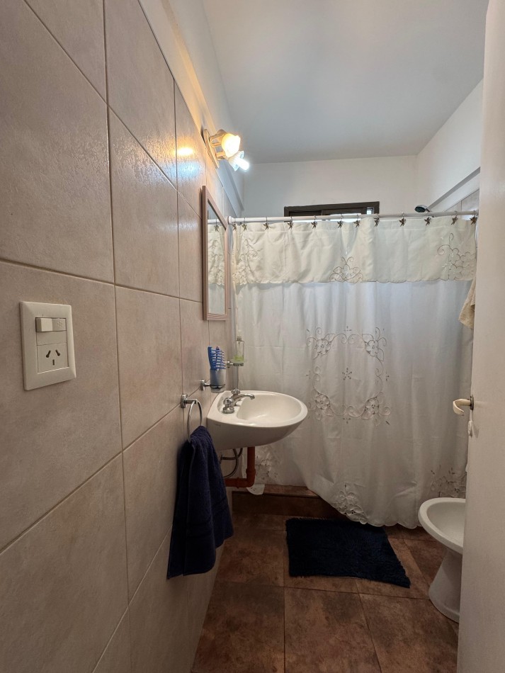 VENTA DEPARTAMENTO 2 AMBIENTES  + COCHERA EN LA PERLA (Salta y Libertad)