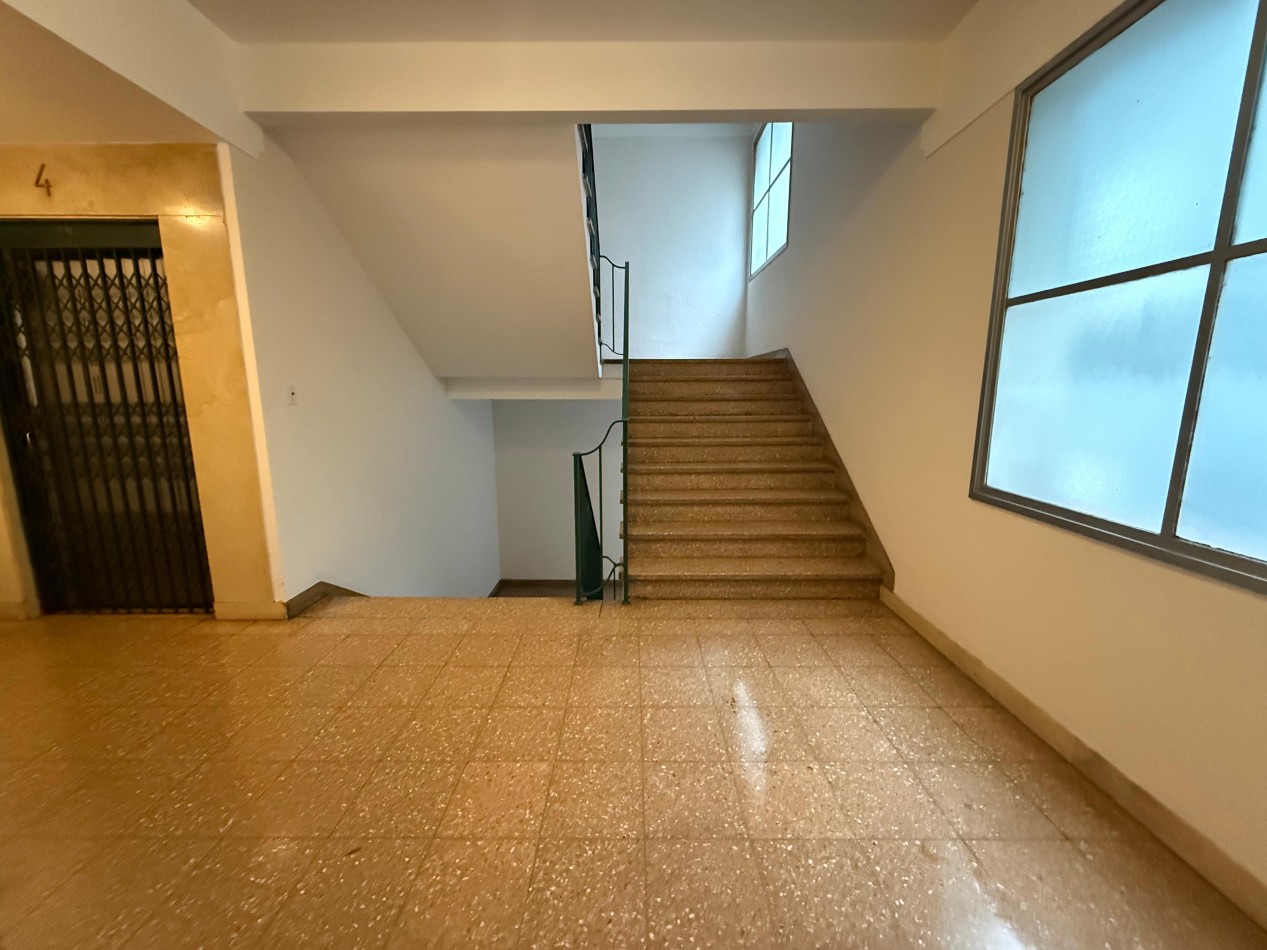 3 AMBIENTES AMPLIO CON DEPENDENCIA Y 3 BAÑOS EN EXCELENTE UBICACION