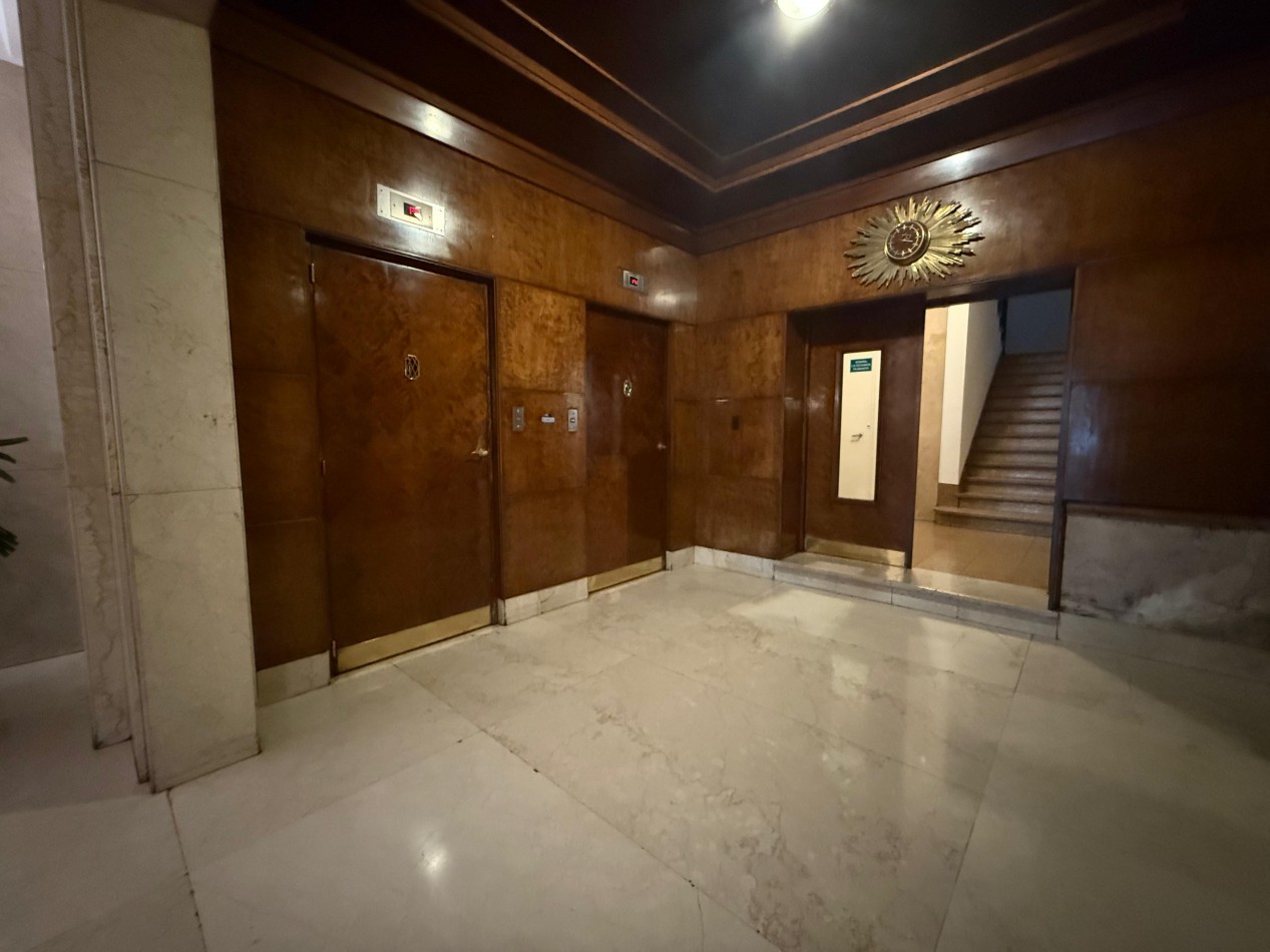 3 AMBIENTES AMPLIO CON DEPENDENCIA Y 3 BAÑOS EN EXCELENTE UBICACION